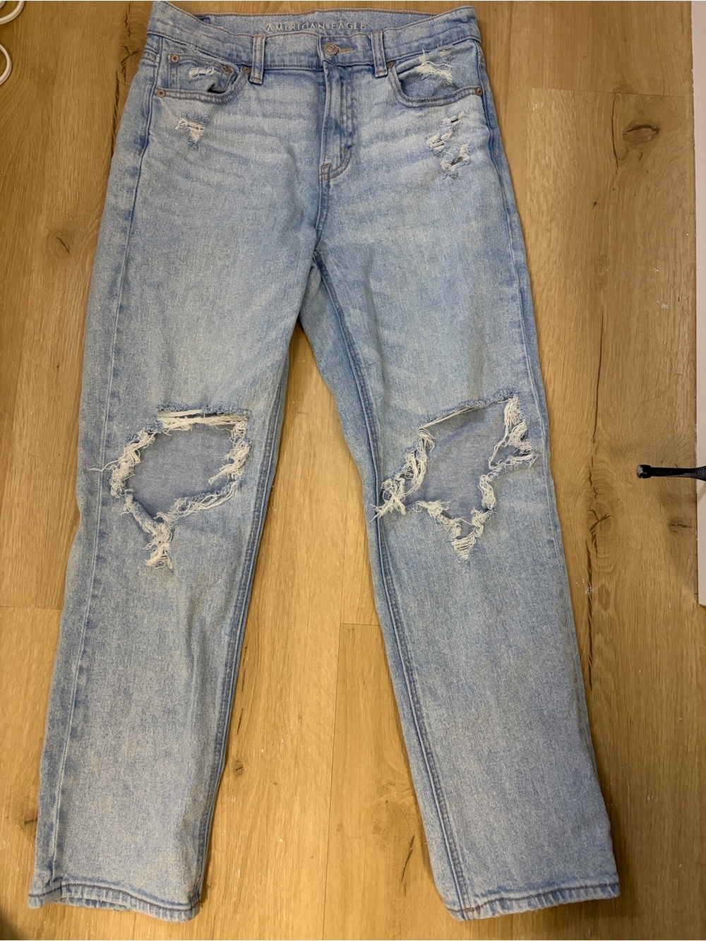 American Eagle Distressed Jeans